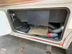 2015 Thor Motor Coach Hurricane 27K, $ 40,000