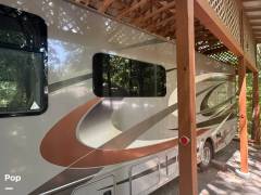 2015 Thor Motor Coach Hurricane 27K, $ 40,000