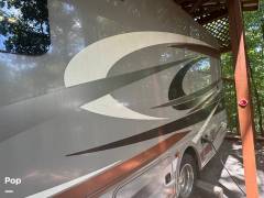 2015 Thor Motor Coach Hurricane 27K, $ 40,000