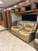 2015 Fleetwood Expedition 38K, $ 115,999