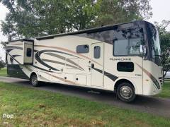 2019 Thor Motor Coach Hurricane 35M, $ 50,000