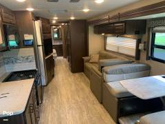 2019 Thor Motor Coach Hurricane 35M, $ 50,000