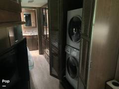 2019 Thor Motor Coach Hurricane 35M, $ 50,000