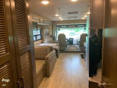 2019 Thor Motor Coach Hurricane 35M, $ 50,000