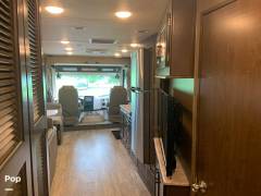 2019 Thor Motor Coach Hurricane 35M, $ 50,000