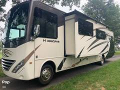 2019 Thor Motor Coach Hurricane 35M, $ 50,000