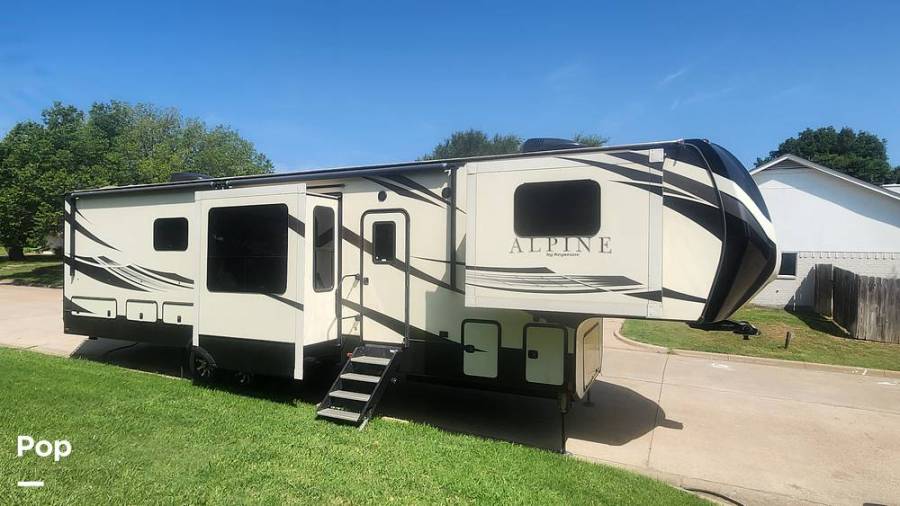 2019 Keystone Alpine 3701FL, $ 59,900