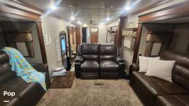 2019 Keystone Alpine 3701FL, $ 59,900