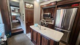 2019 Keystone Alpine 3701FL, $ 59,900