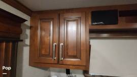 2019 Keystone Alpine 3701FL, $ 59,900
