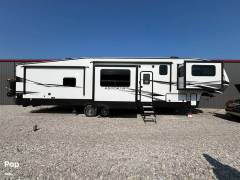 2022 Dutchmen Astoria 3803FLP, $ 60,000