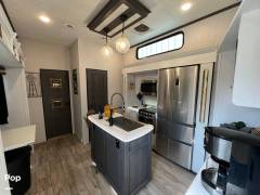 2022 Dutchmen Astoria 3803FLP, $ 60,000