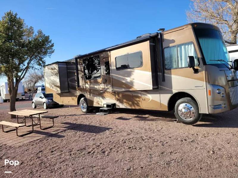 2015 Winnebago Vista 36Y, $ 64,000