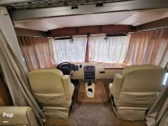 2015 Winnebago Vista 36Y, $ 64,000