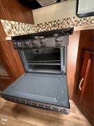 2019 Coachmen Pursuit 31BH, $ 81,000