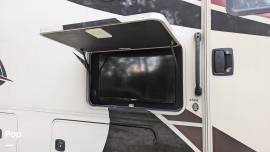 2019 Coachmen Mirada 35BH, $ 95,000