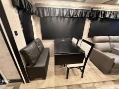 2022 CrossRoads Hampton 374BAR, $ 59,000