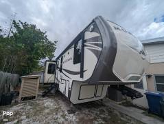 2018 Keystone Montana 3660RL Legacy Edition, $ 39,900