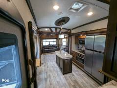 2018 Keystone Montana 3660RL Legacy Edition, $ 39,900