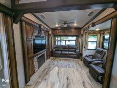 2018 Keystone Montana 3660RL Legacy Edition, $ 39,900