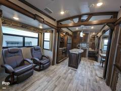 2018 Keystone Montana 3660RL Legacy Edition, $ 39,900