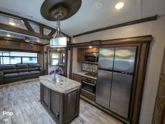 2018 Keystone Montana 3660RL Legacy Edition, $ 39,900