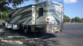 2013 Winnebago Adventurer 37F, $ 67,000