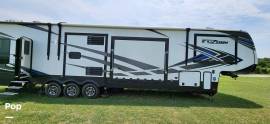2021 Keystone Fuzion 424 Toy Hauler, $ 70,999