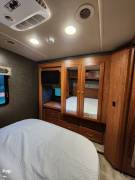 2017 Winnebago Vista 31BE, $ 53,000