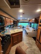 2017 Winnebago Vista 31BE, $ 53,000
