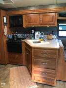 2017 Winnebago Vista 31BE, $ 53,000