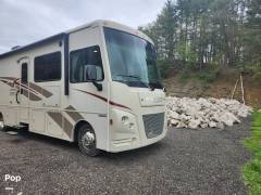 2017 Winnebago Vista 31BE, $ 53,000