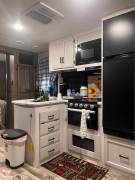 2021 Venture RV SportTrek 271VMB, $ 32,000