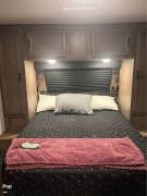 2021 Venture RV SportTrek 271VMB, $ 32,000