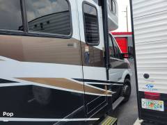 2017 Winnebago Navion 24J, $ 65,900