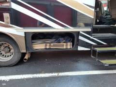 2017 Winnebago Navion 24J, $ 65,900