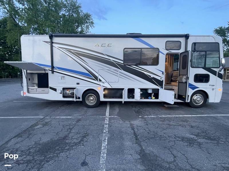 2024 Thor Motor Coach A.C.E. 29D, $ 123,000
