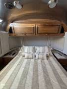 2018 Airstream Classic 33FB, $ 119,900