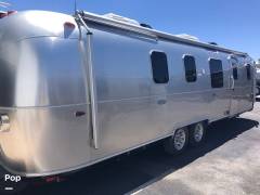 2018 Airstream Classic 33FB, $ 119,900