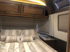 2018 Airstream Classic 33FB, $ 119,900