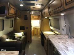 2018 Airstream Classic 33FB, $ 119,900