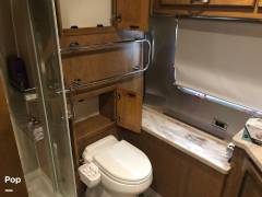 2018 Airstream Classic 33FB, $ 119,900
