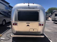 2018 Airstream Classic 33FB, $ 119,900
