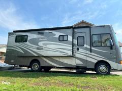 2013 Itasca Sunstar 27N, $ 57,000