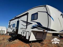 2024 Cherokee Arctic Wolf 287BH, $ 46,000