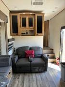 2024 Cherokee Arctic Wolf 287BH, $ 46,000