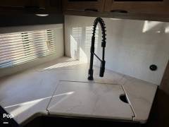2024 Cherokee Arctic Wolf 287BH, $ 46,000