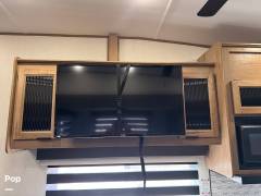 2024 Cherokee Arctic Wolf 287BH, $ 46,000