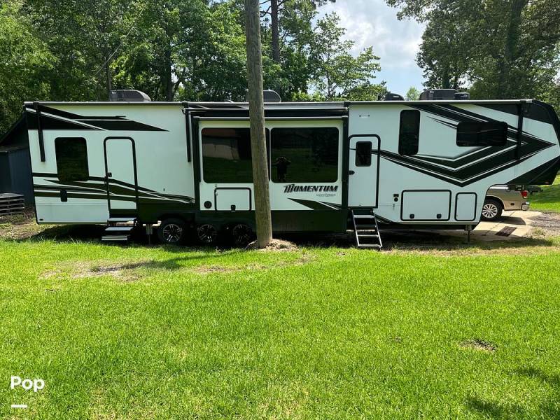 2022 Grand Design Momentum 397THS, $ 72,000