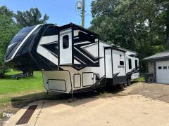 2022 Grand Design Momentum 397THS, $ 72,000